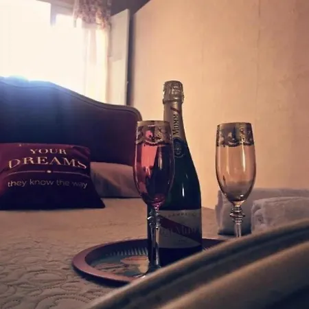 Bed & Breakfast Dimora Chic